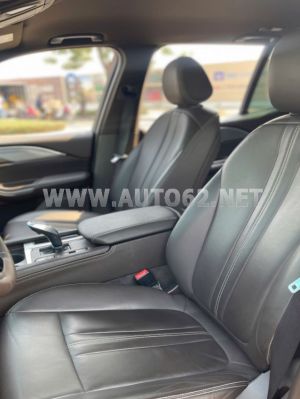 Xe VinFast Lux SA 2.0 Premium 2.0 AT 2019