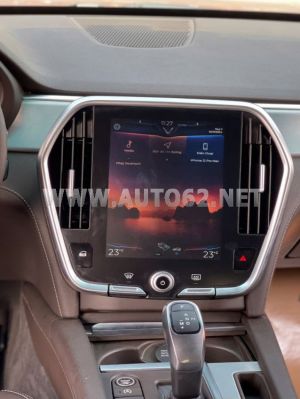 Xe VinFast Lux SA 2.0 Premium 2.0 AT 2019