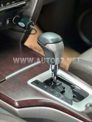 Xe Toyota Fortuner 2.7V 4x2 AT 2016