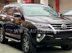 Xe Toyota Fortuner 2.7V 4x2 AT 2016
