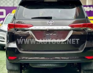 Xe Toyota Fortuner 2.7V 4x2 AT 2016