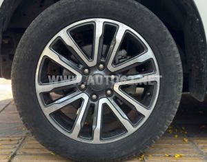 Xe Ford Everest Titanium 2.0L 4x2 AT 2022