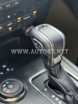 Xe Ford Everest Titanium 2.0L 4x4 AT 2022