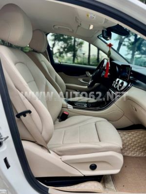 Xe Mercedes Benz GLC 200 2021