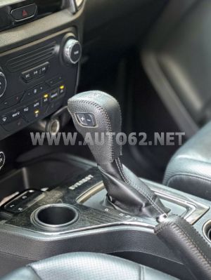 Xe Ford Everest Titanium 2.0L 4x2 AT 2022