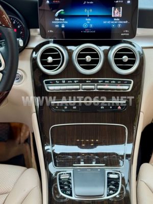 Xe Mercedes Benz GLC 200 2021