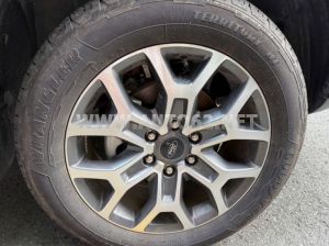 Xe Ford Everest Titanium 2.0L 4x2 AT 2024