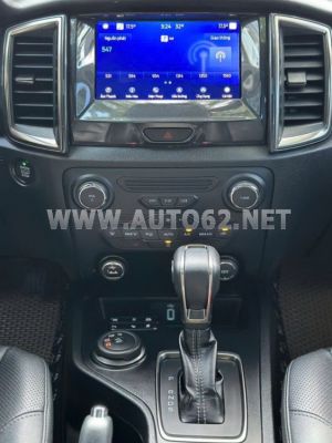 Xe Ford Everest Titanium 2.0L 4x4 AT 2022