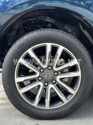 Xe Ford Everest Titanium 2.0L 4x4 AT 2022