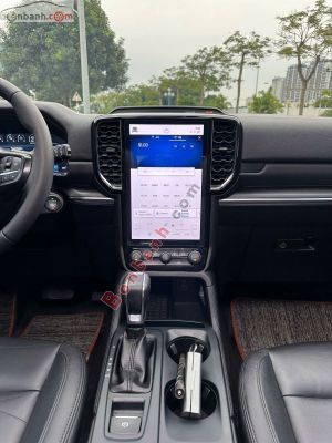 Xe Ford Everest Titanium 2.0L 4x2 AT 2022