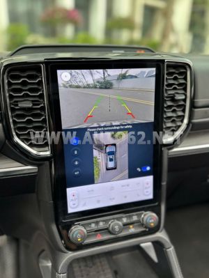 Xe Ford Everest Platinum 2.0L 4x4 AT 2024