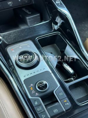 Xe Kia Sorento Signature 2.2 AT AWD 2023