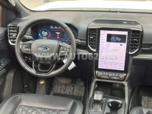 Xe Ford Everest Platinum 2.0L 4x4 AT 2024