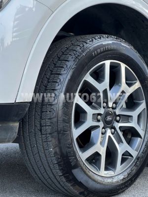 Xe Ford Everest Titanium 2.0L 4x2 AT 2024
