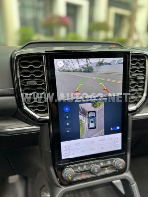 Xe Ford Everest Platinum 2.0L 4x4 AT 2024