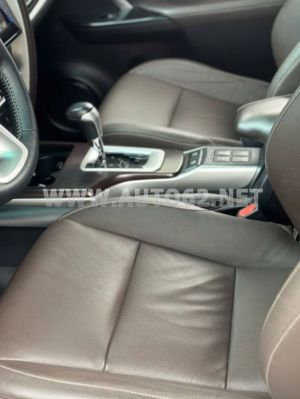 Xe Toyota Fortuner 2.8V 4x4 AT 2019