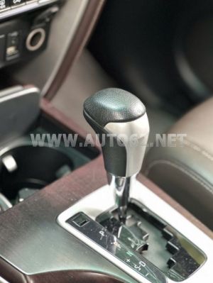 Xe Toyota Fortuner 2.8V 4x4 AT 2019