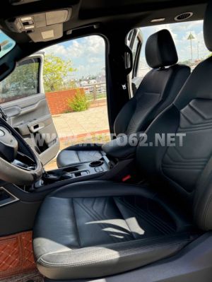Xe Ford Everest Titanium 2.0L 4x2 AT 2024