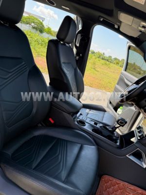 Xe Ford Everest Titanium 2.0L 4x2 AT 2024