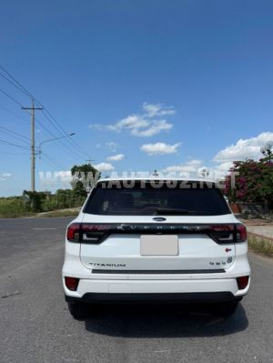Xe Ford Everest Titanium 2.0L 4x2 AT 2024