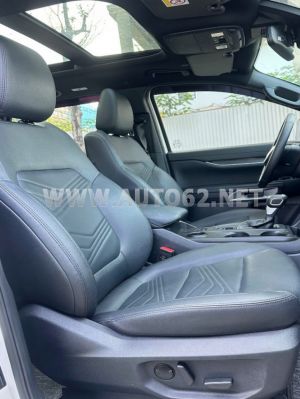Xe Ford Everest Titanium 2.0L 4x2 AT 2025