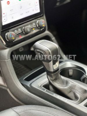 Xe Ford Everest Titanium 2.0L 4x2 AT 2023