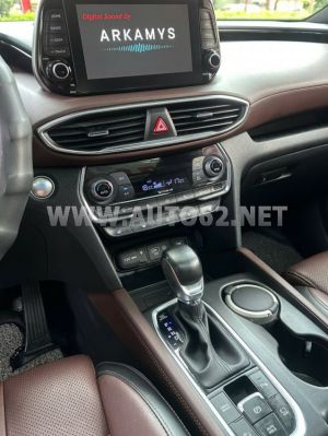 Xe Hyundai SantaFe Cao cấp 2.4L HTRAC 2021