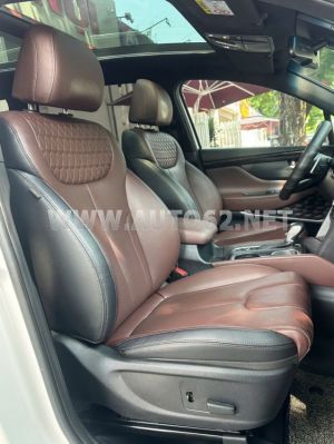 Xe Hyundai SantaFe Cao cấp 2.4L HTRAC 2021