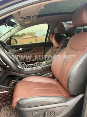 Xe Hyundai SantaFe Cao cấp 2.5L HTRAC 2023