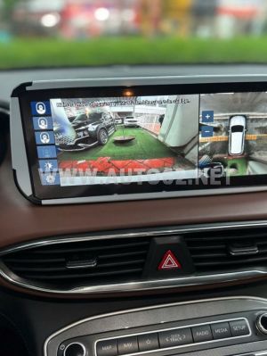 Xe Hyundai SantaFe Cao cấp 2.5L HTRAC 2023