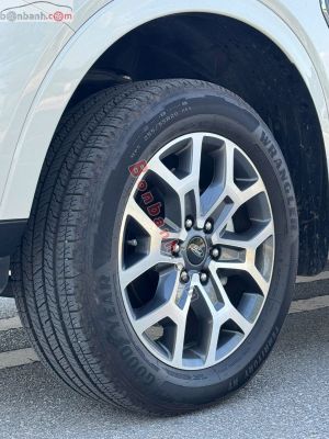Xe Ford Everest Titanium 2.0L 4x2 AT 2025