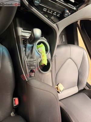 Xe Toyota Camry 2.0Q 2022