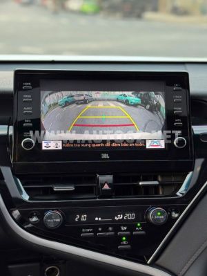 Xe Toyota Camry 2.0Q 2022