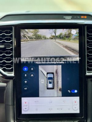 Xe Ford Everest Titanium 2.0L 4x2 AT 2024
