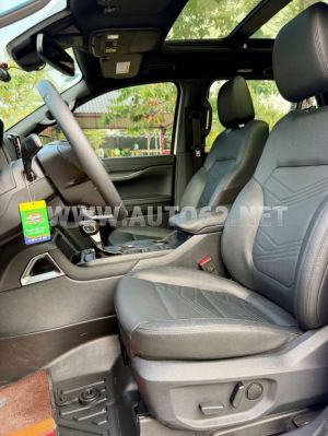 Xe Ford Everest Titanium 2.0L 4x2 AT 2024