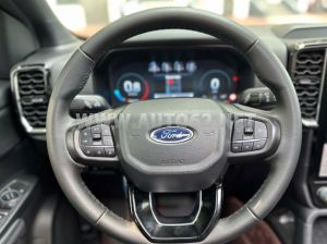 Xe Ford Everest Titanium Plus 2.0L 4x4 AT 2025