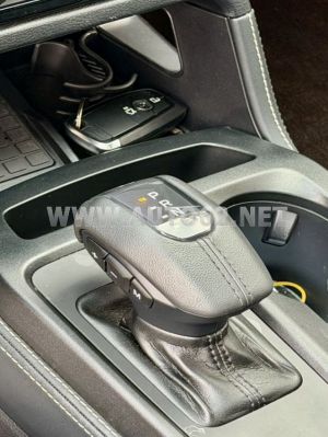 Xe Ford Everest Platinum 2.0L 4x4 AT 2025