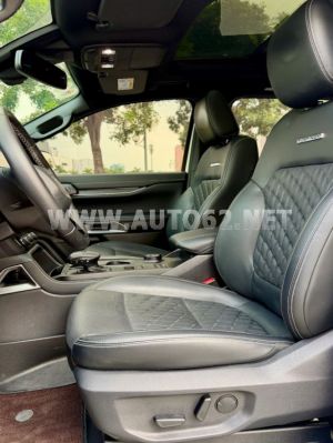 Xe Ford Everest Platinum 2.0L 4x4 AT 2025